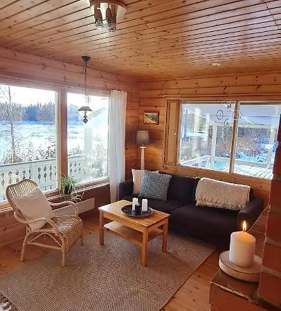 Koivu Kemijoen Varrella Chalet Tervola